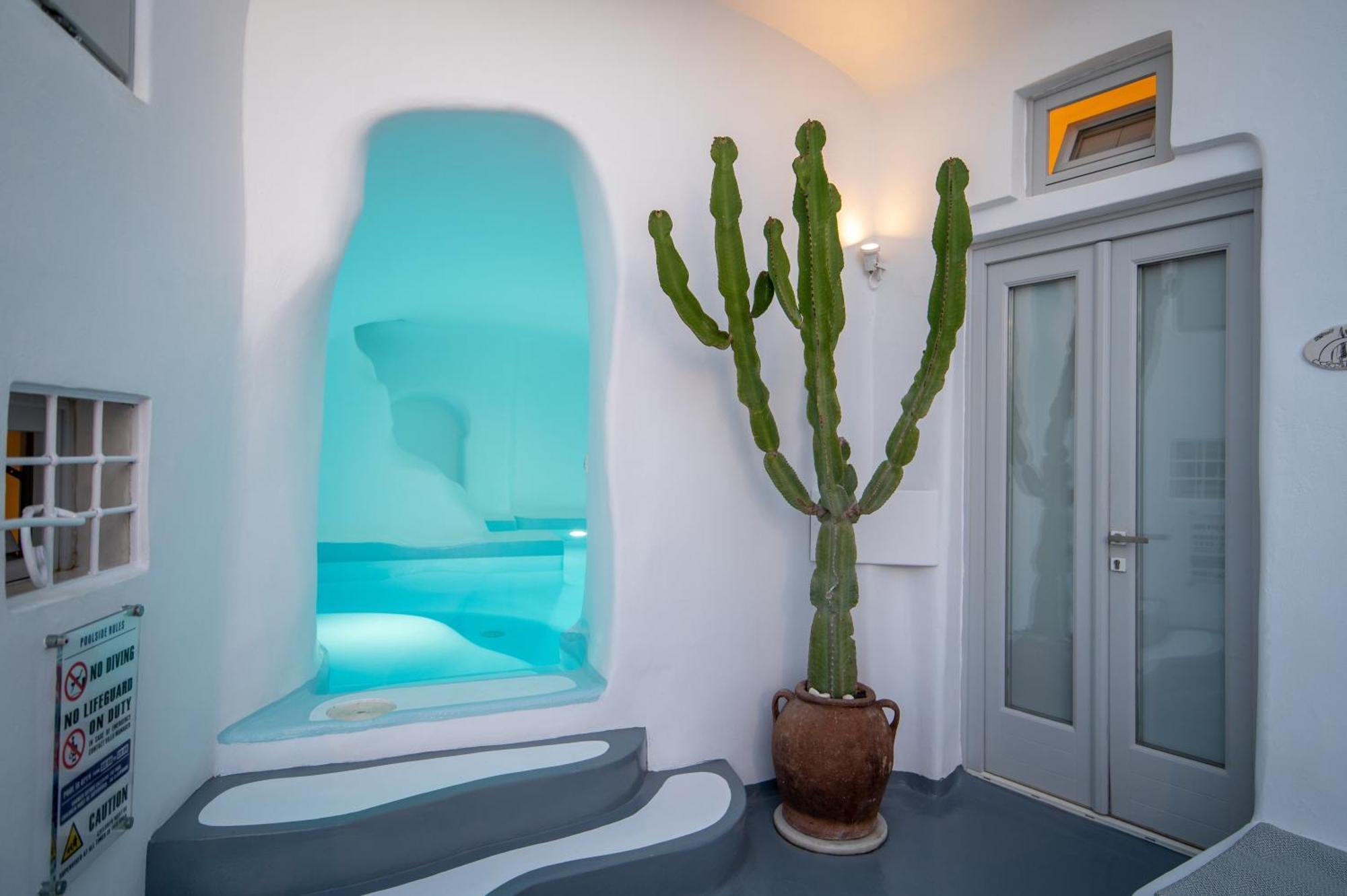 Trieris Villa & Suites Fira  Eksteriør bilde