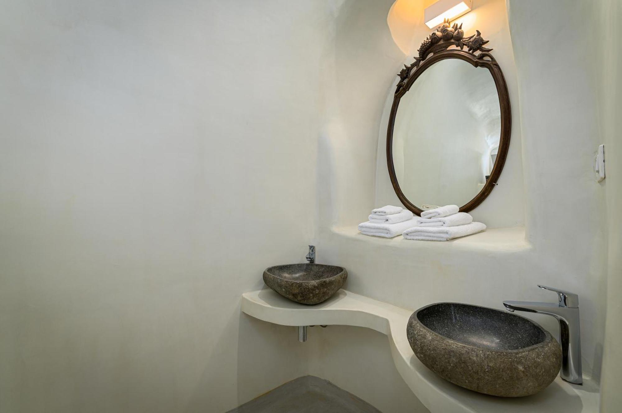 Trieris Villa & Suites Fira  Eksteriør bilde