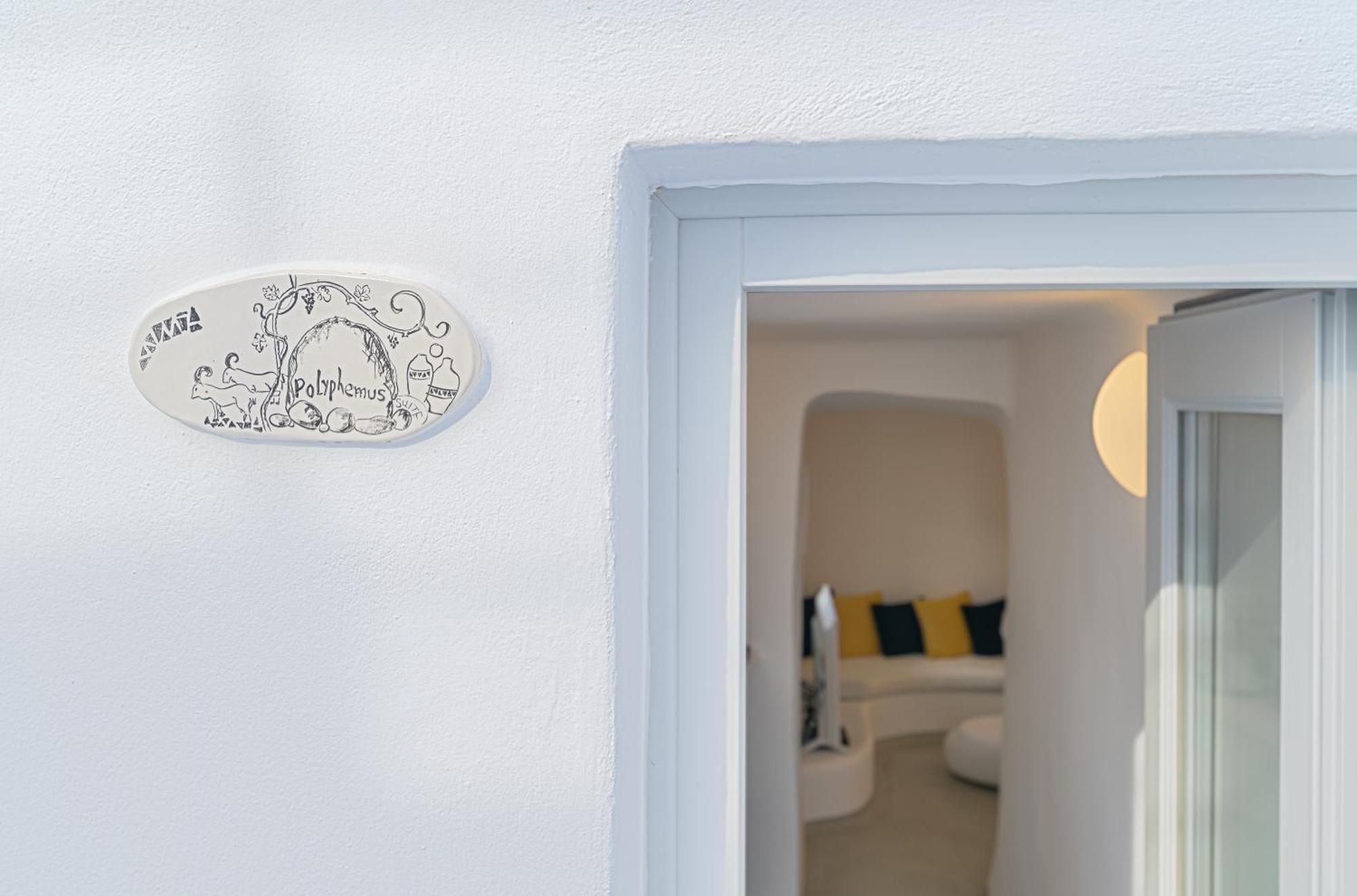 Trieris Villa & Suites Fira  Eksteriør bilde