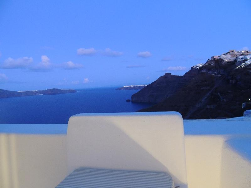 Trieris Villa & Suites Fira  Eksteriør bilde